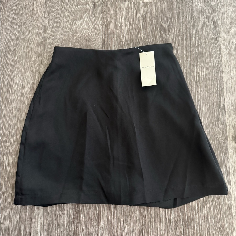 NWT abercrombie slinky satin mini skort